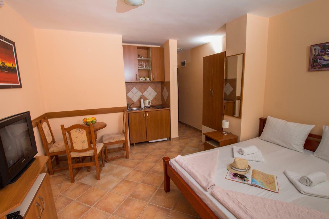 Adzic Apartments Budva Exterior photo
